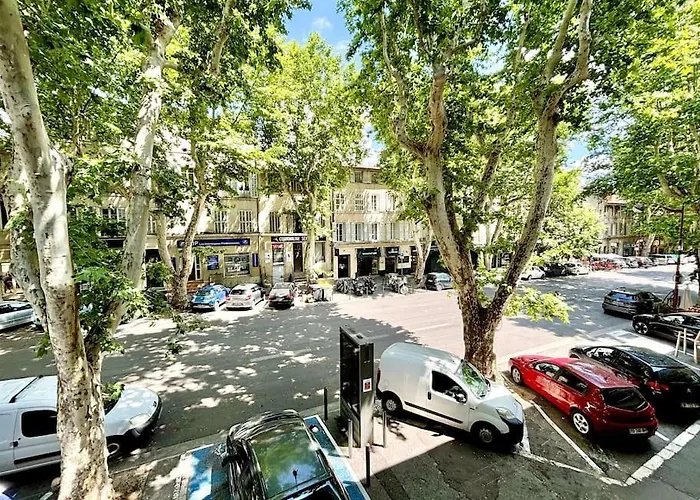 Studio Lumineux Avec Terrasse